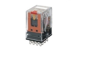PYFZ-08-E OMRON Relay Socket 2 Pin DIN Rail 2250V Ac Dengan Miniatur Power Relay